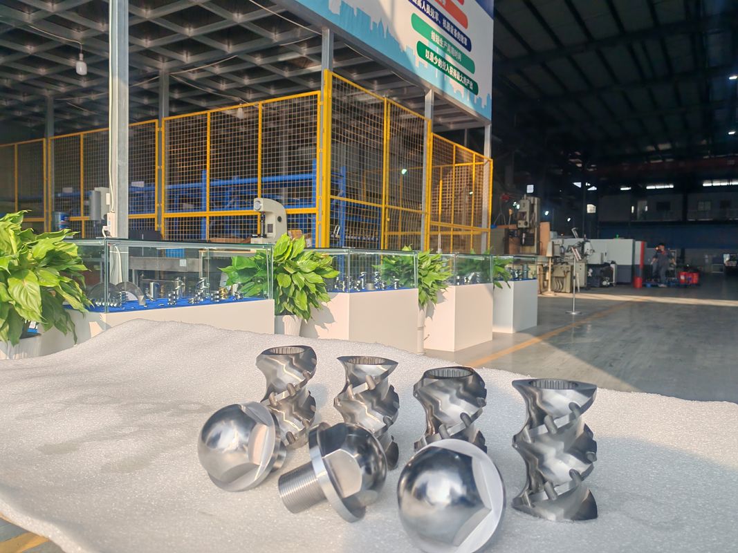 Máquina Extrusora de Doble Husillo: Elementos de Tornillo Superiores para Mezcla y Transporte, para Resultados Precisos