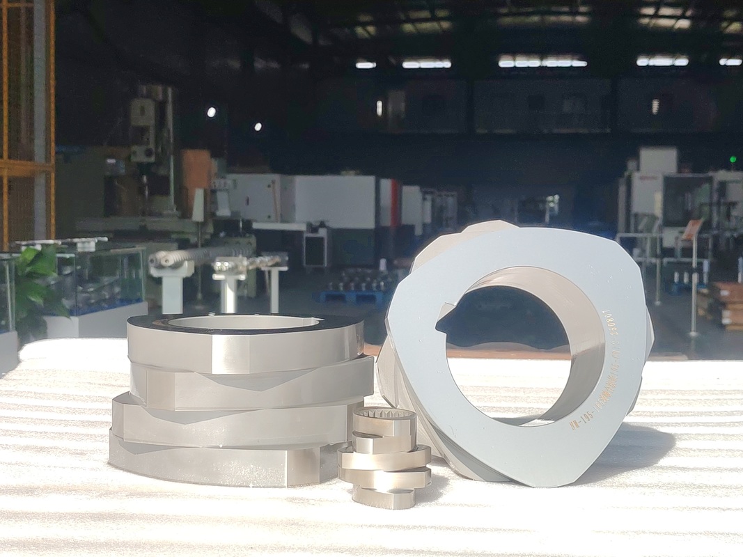 Elementos de tornillo extrusor de doble husillo SZK 250 con certificación ISO 9001 y opciones personalizadas