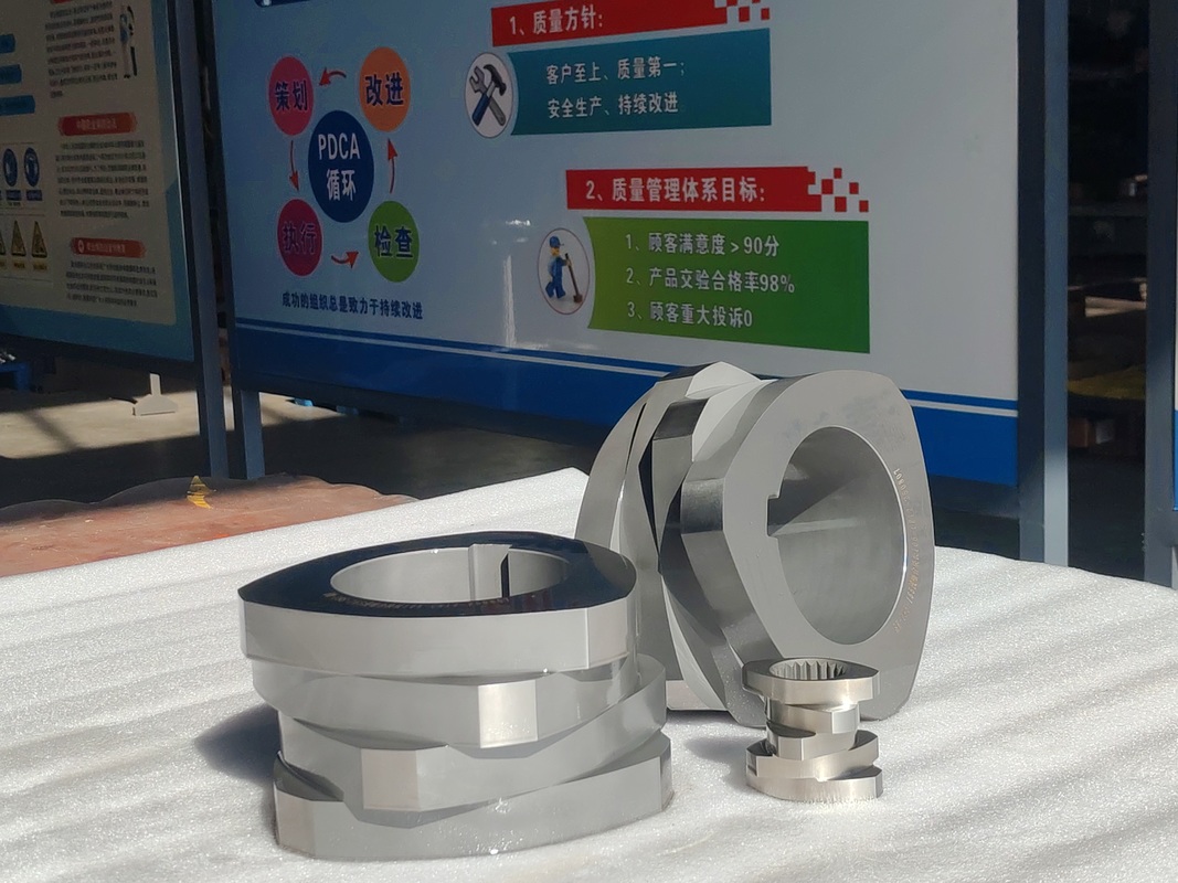 Elementos de tornillo extrusor de doble husillo SZK 250 con certificación ISO 9001 y opciones personalizadas