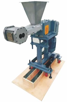 Alimentación lateral para extrusora de doble tornillo en línea de extrusión de plástico