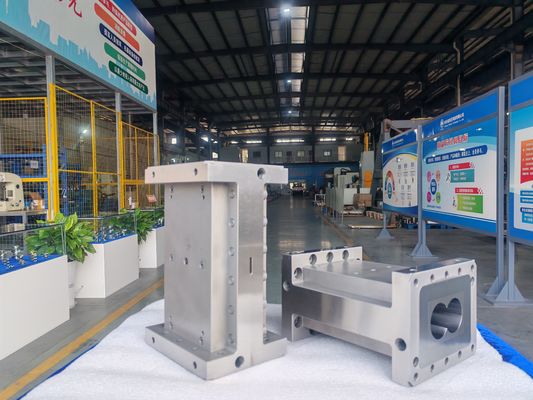 Diseño de elementos de tornillo especiales OEM para extrusora de tornillo gemelo JSW