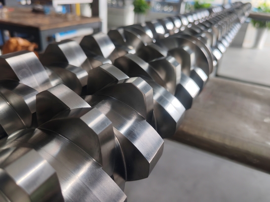 Elemento de tornillo y bloque de amasado para la industria de baterías de litio