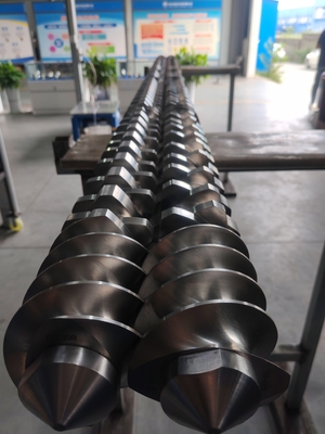 Elemento de tornillo y bloque de amasado para la industria de baterías de litio