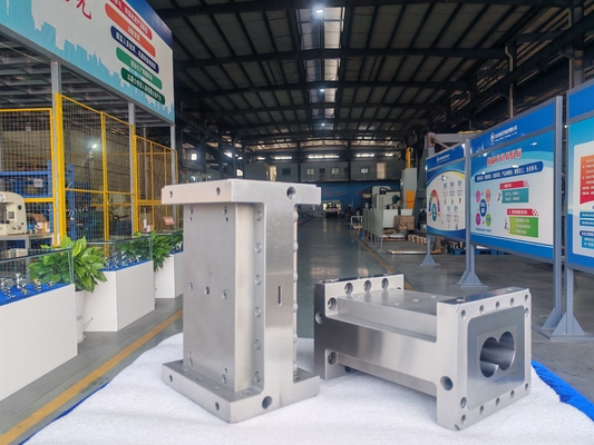 Barril de máquina extrusora de doble husillo plástico con sistema de enfriamiento Barril abierto
